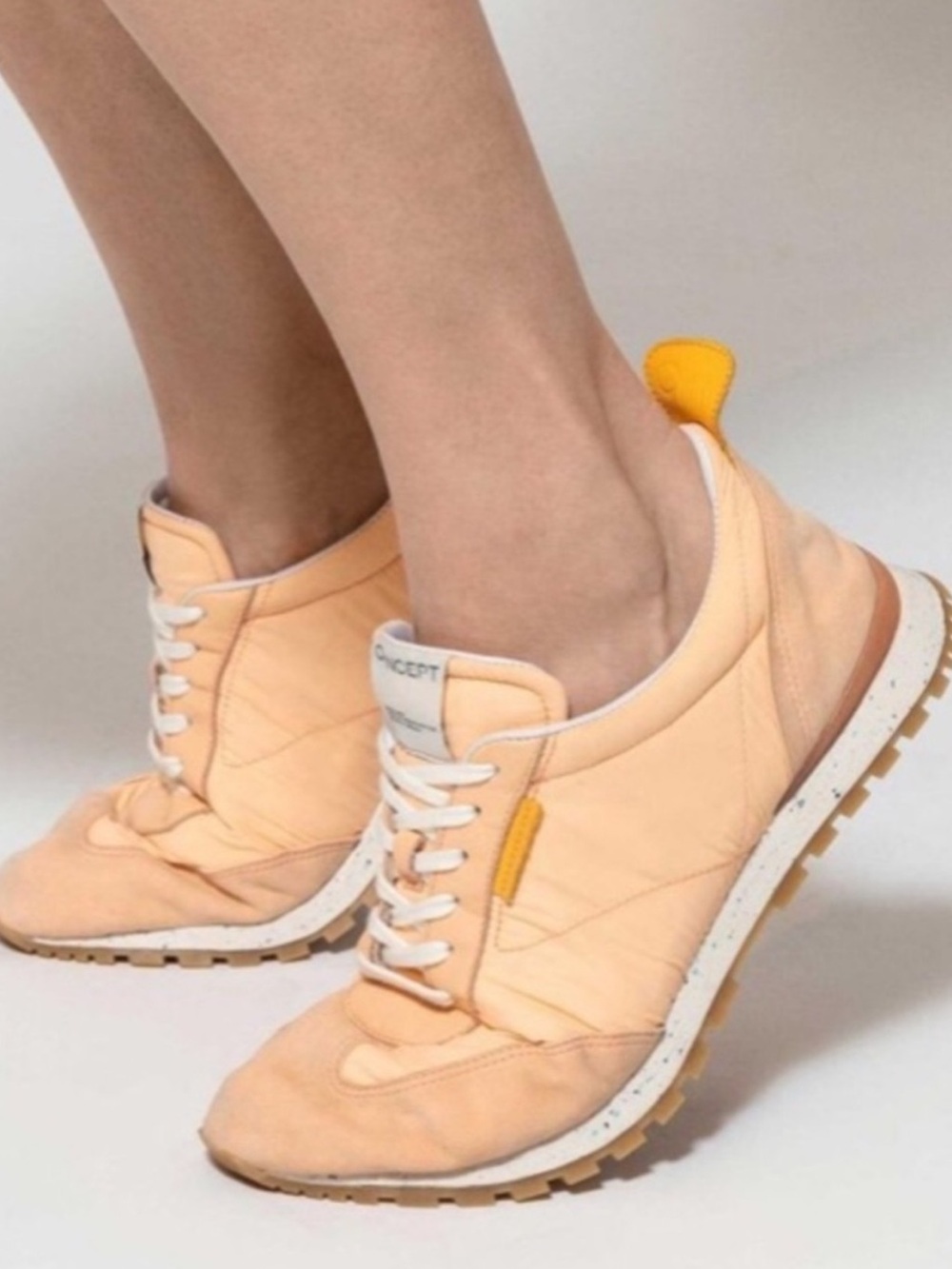 ✨ ONCEPT ✨ NEW Travelist SP21 Tokyo Sneaker In Tender Peach Nylon Suede Size 7.5